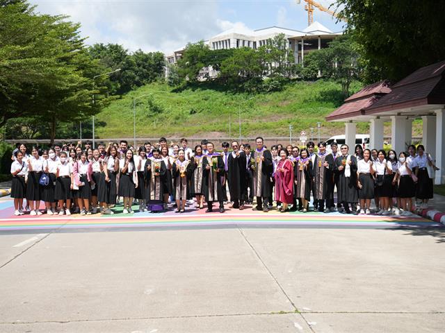 คณะรัฐศาสตร์และสังคมศาสตร์ 