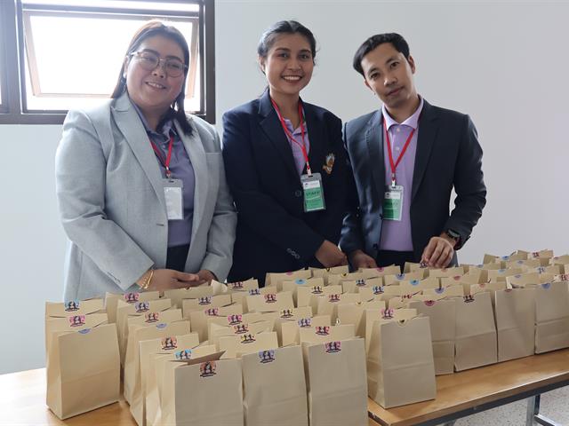 วิทยาลัยการจัดการ สาขาวิชาการจัดการการท่องเที่ยว โรงแรม และธุรกิจบริการ จัดเสวนา “ตามหาของดีที่หายไป… สร้างสิ่งใหม่ที่ควรมี” ในมุมมองการท่องเที่ยว วัฒนธรรม และพัฒนาเมืองจันทบุรี