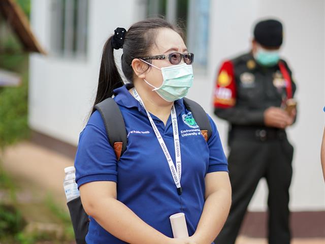 ศูนย์สิ่งแวดล้อมและการจัดการที่ยั่งยืน มหาวิทยาลัยพะเยา ให้การต้อนรับคณะสาธารณสุขศาสตร์ สาขาวิชาอนามัยสิ่งแวดล้อม ในการศึกษาดูงานกระบวนการคัดแยกขยะและผลิตภัณฑ์ไม้แขวนเสื้อจากฝาขวดน้ำ