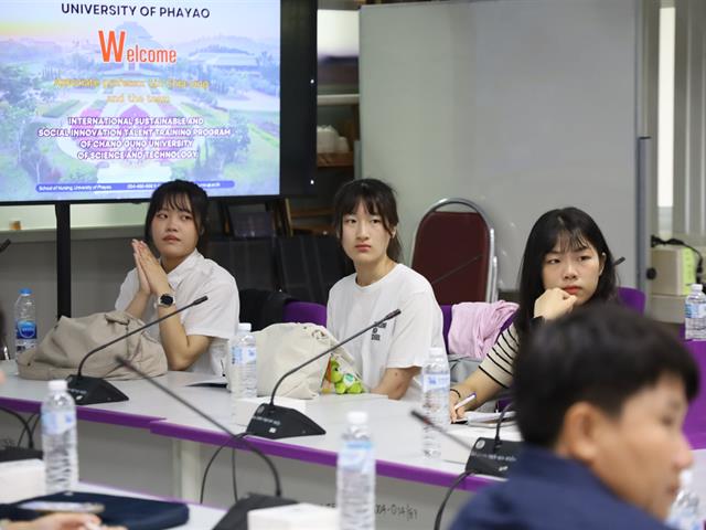ต้อนรับคณะผู้บริหารและนิสิต