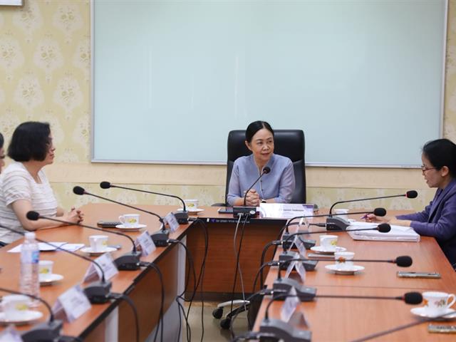 ต้อนรับคณะผู้บริหารและนิสิต