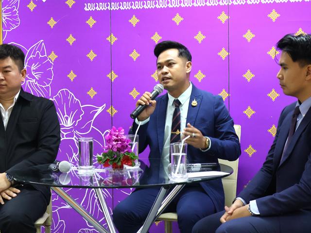 วิทยาลัยการจัดการ การแลกเปลี่ยนเรียนรู้กับผู้อำนวยการโรงเรียน: เส้นทางสู่ตำแหน่งผู้บริหารสถานศึกษา เสริมสร้างสมรรถนะทางวิชาชีพให้กับนิสิตบัณฑิตศึกษา