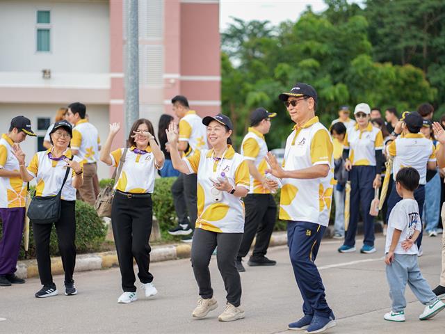 ศูนย์สิ่งแวดล้อมและการจัดการที่ยั่งยืน มหาวิทยาลัยพะเยา ร่วมประเพณีเดินขึ้น ม. ประจำปี 2568