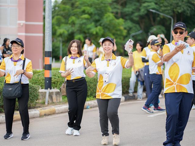 ศูนย์สิ่งแวดล้อมและการจัดการที่ยั่งยืน มหาวิทยาลัยพะเยา ร่วมประเพณีเดินขึ้น ม. ประจำปี 2568