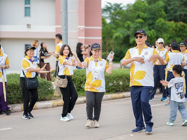 ศูนย์สิ่งแวดล้อมและการจัดการที่ยั่งยืน มหาวิทยาลัยพะเยา ร่วมประเพณีเดินขึ้น ม. ประจำปี 2568