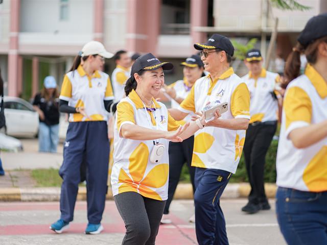 ศูนย์สิ่งแวดล้อมและการจัดการที่ยั่งยืน มหาวิทยาลัยพะเยา ร่วมประเพณีเดินขึ้น ม. ประจำปี 2568