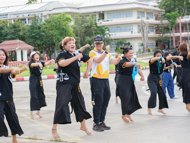 ศูนย์สิ่งแวดล้อมและการจัดการที่ยั่งยืน มหาวิทยาลัยพะเยา ร่วมประเพณีเดินขึ้น ม. ประจำปี 2568