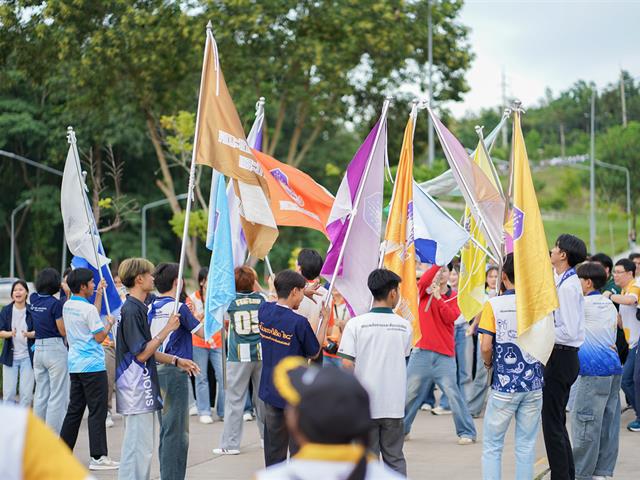 ศูนย์สิ่งแวดล้อมและการจัดการที่ยั่งยืน มหาวิทยาลัยพะเยา ร่วมประเพณีเดินขึ้น ม. ประจำปี 2568