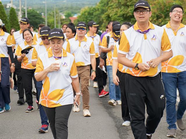 ศูนย์สิ่งแวดล้อมและการจัดการที่ยั่งยืน มหาวิทยาลัยพะเยา ร่วมประเพณีเดินขึ้น ม. ประจำปี 2568