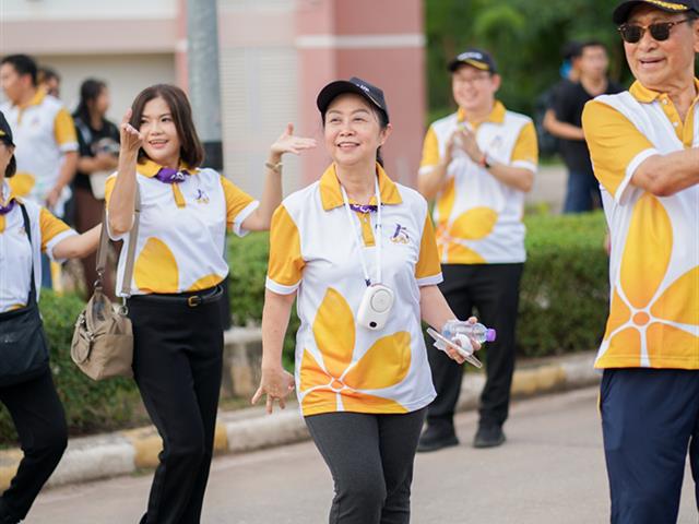 ศูนย์สิ่งแวดล้อมและการจัดการที่ยั่งยืน มหาวิทยาลัยพะเยา ร่วมประเพณีเดินขึ้น ม. ประจำปี 2568