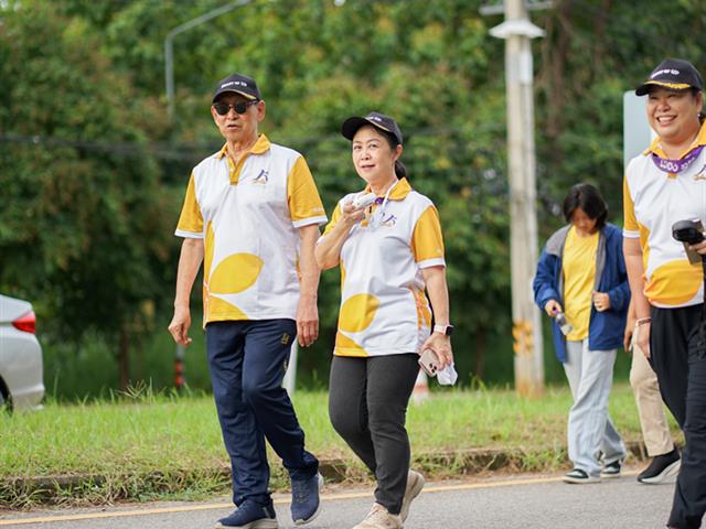 ศูนย์สิ่งแวดล้อมและการจัดการที่ยั่งยืน มหาวิทยาลัยพะเยา ร่วมประเพณีเดินขึ้น ม. ประจำปี 2568