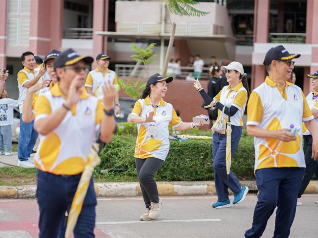 ศูนย์สิ่งแวดล้อมและการจัดการที่ยั่งยืน มหาวิทยาลัยพะเยา ร่วมประเพณีเดินขึ้น ม. ประจำปี 2568