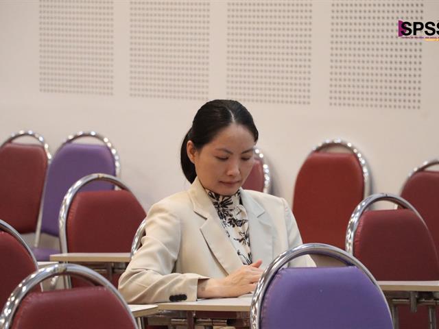คณะรัฐศาสตร์และสังคมศาสตร์ 