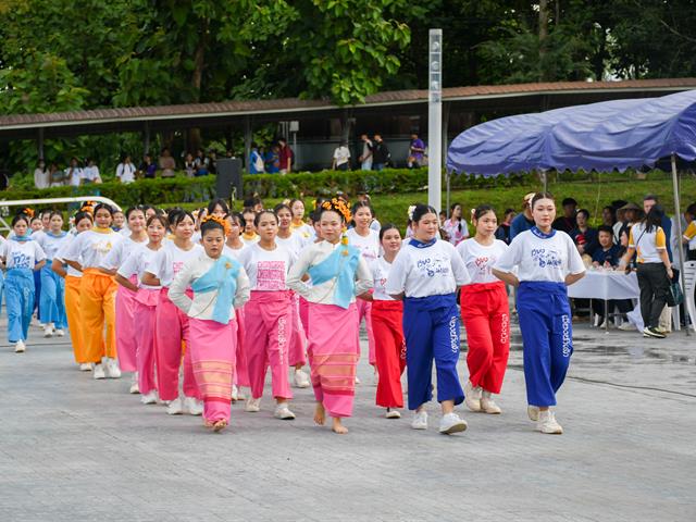 วิทยาลัยการศึกษา เข้าร่วมประเพณีเดินเข้า ม. มหาวิทยาลัยพะเยา ประจำปี 2568
