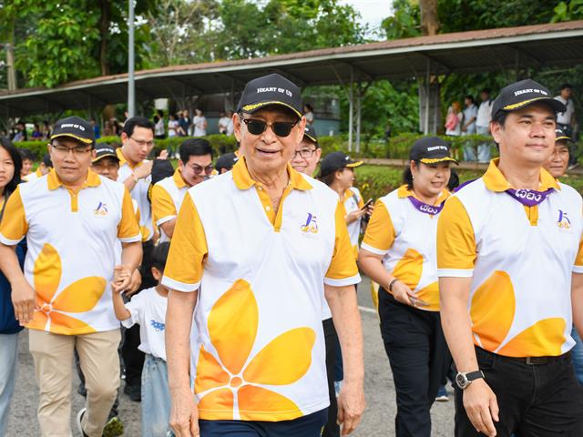 วิทยาลัยการศึกษา เข้าร่วมประเพณีเดินเข้า ม. มหาวิทยาลัยพะเยา ประจำปี 2568