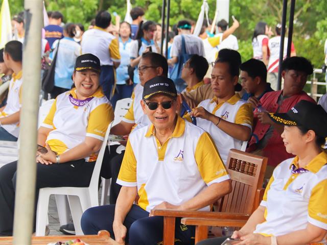 วิทยาลัยการศึกษา เข้าร่วมประเพณีเดินเข้า ม. มหาวิทยาลัยพะเยา ประจำปี 2568