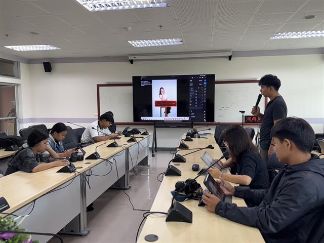 คณะวิศวกรรมศาสตร์ จัดอบรมเทคนิคการใช้กล้องเบื้องต้น เสริมทักษะสมาชิกใหม่ชมรมถ่ายภาพ