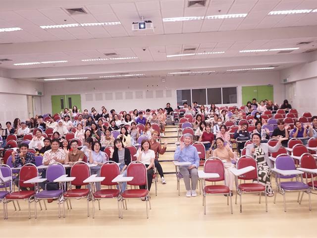 สาขาวิชาภาษาอังกฤษ คณะศิลปศาสตร์ จัดโครงการเตรียมความพร้อมเพื่อการทดสอบวัดระดับภาษาอังกฤษตามมาตรฐานสากล "ตะลุยข้อสอบ TOEIC"