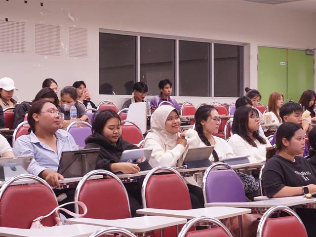 สาขาวิชาภาษาอังกฤษ คณะศิลปศาสตร์ จัดโครงการเตรียมความพร้อมเพื่อการทดสอบวัดระดับภาษาอังกฤษตามมาตรฐานสากล "ตะลุยข้อสอบ TOEIC"