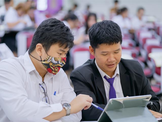 คำถามกฎหมายเนื่องในวันรพี