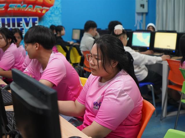 Comp Camp สัญจร