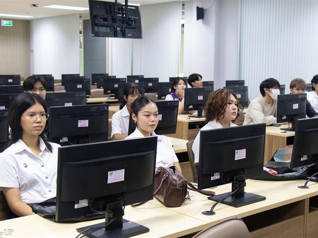 คณะศิลปศาสตร์ให้การต้อนรับโรงแรมอนันตราเชียงใหม่รีสอร์ท เพื่อประชาสัมพันธ์การเปิดรับสมัครนักศึกษาฝึกงาน