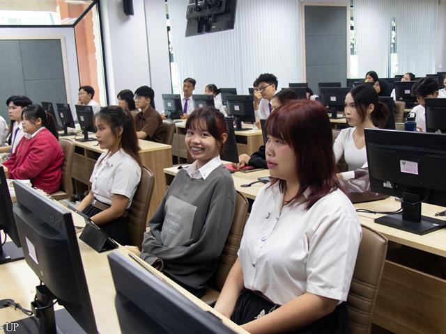 คณะศิลปศาสตร์ให้การต้อนรับโรงแรมอนันตราเชียงใหม่รีสอร์ท เพื่อประชาสัมพันธ์การเปิดรับสมัครนักศึกษาฝึกงาน