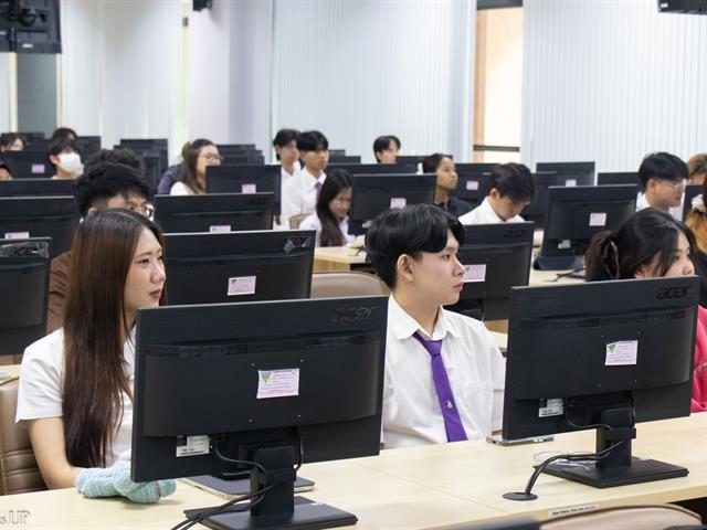 คณะศิลปศาสตร์ให้การต้อนรับโรงแรมอนันตราเชียงใหม่รีสอร์ท เพื่อประชาสัมพันธ์การเปิดรับสมัครนักศึกษาฝึกงาน