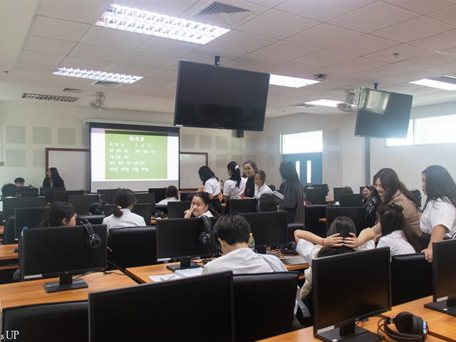 ศูนย์ภาษา คณะศิลปศาสตร์ จัดโครงการอบรมภาษาต่างประเทศ “ปรับพื้นฐานภาษาจีนแบบเข้ม”