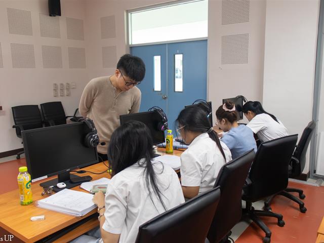 ศูนย์ภาษา คณะศิลปศาสตร์ จัดโครงการอบรมภาษาต่างประเทศ “ปรับพื้นฐานภาษาจีนแบบเข้ม”