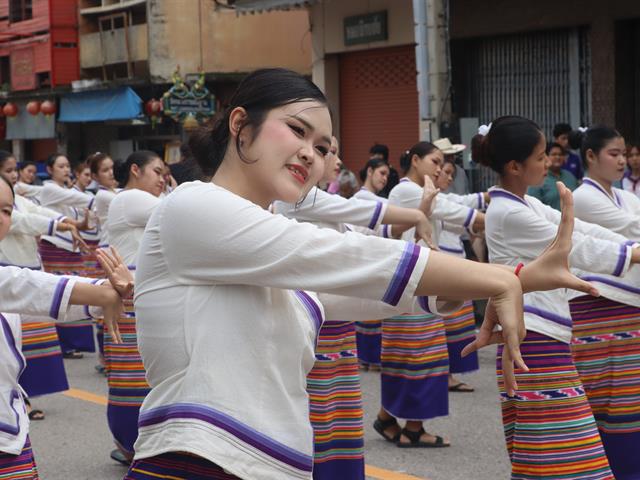 คณะรัฐศาสตร์และสังคมศาสตร์ 