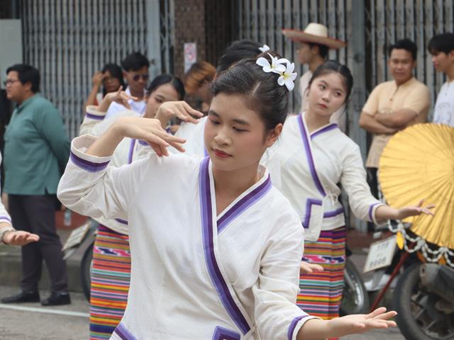คณะรัฐศาสตร์และสังคมศาสตร์ 