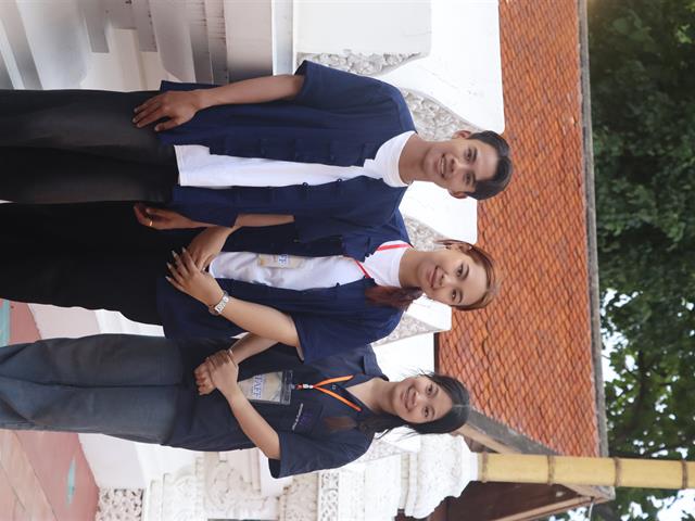 คณะรัฐศาสตร์และสังคมศาสตร์ 