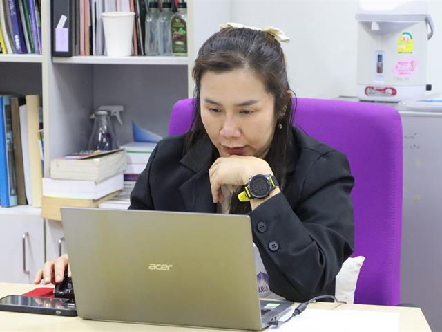คณะรัฐศาสตร์และสังคมศาสตร์ 