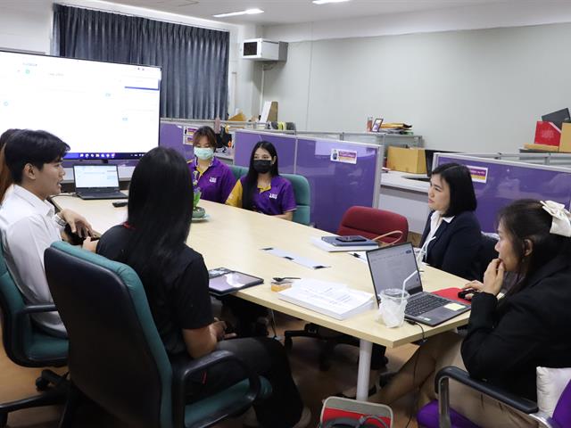 คณะรัฐศาสตร์และสังคมศาสตร์ 