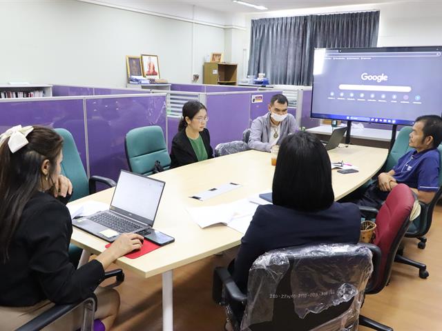 คณะรัฐศาสตร์และสังคมศาสตร์ 