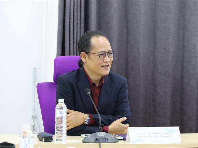 คณะรัฐศาสตร์และสังคมศาสตร์ 