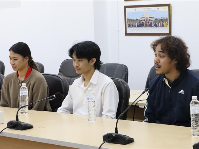 คณะรัฐศาสตร์และสังคมศาสตร์ 