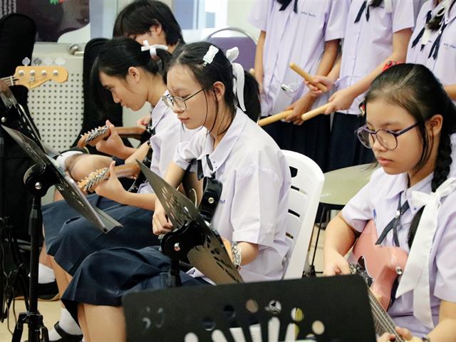 พิธีไหว้ครูโรงเรียนสาธิตมหาวิทยาลัยพะเยา