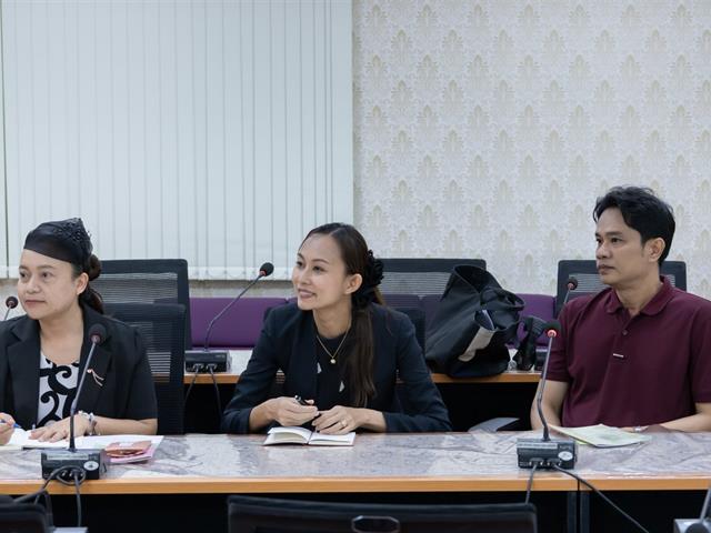 คณะศิลปศาสตร์รับการตรวจประเมินการประกันคุณภาพการศึกษาภายใน ระดับหลักสูตร ประจำปีการศึกษา 2567 เพิ่มเติม 5 หลักสูตร