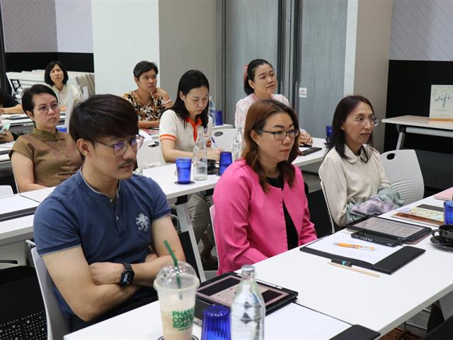 ฝ่ายวิจัย คณะศิลปศาสตร์ จัดเวทีแลกเปลี่ยนเรียนรู้ “แบ่งปันประสบการณ์การวิจัย เพื่อสร้างแรงบันดาลใจ ขยายเครือข่าย และยกระดับคุณภาพผลงานวิจัย”
