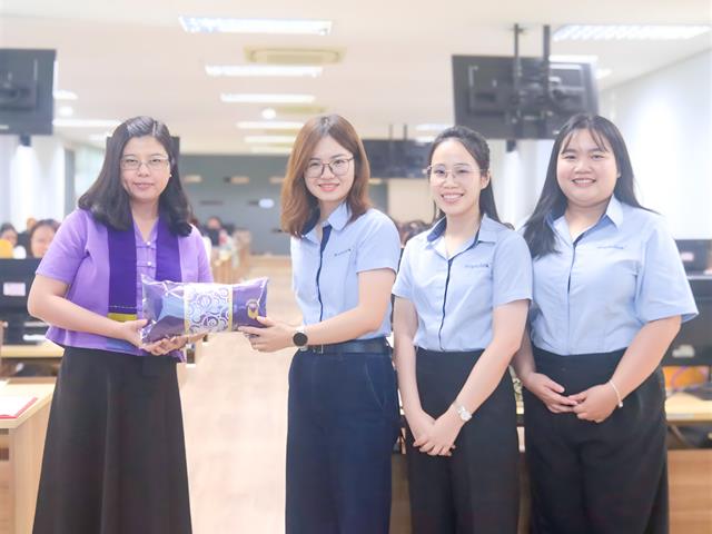 สาขาวิชาภาษาจีน คณะศิลปศาสตร์ ให้การต้อนรับบริษัท E-Optolink (ประเทศไทย)