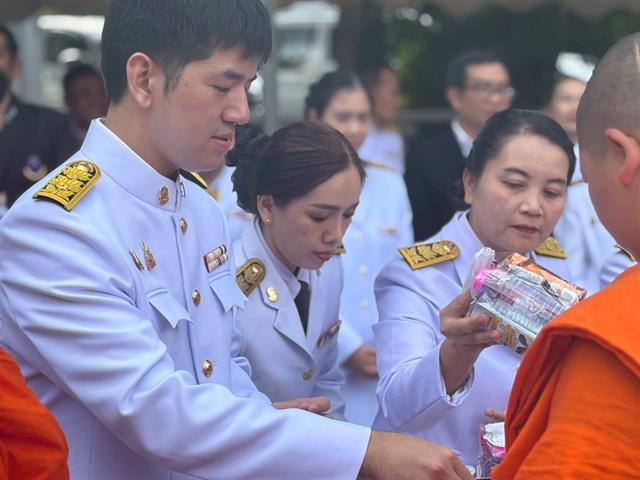เฉลิมพระเกียรติสมเด็จพระนางเจ้าสิริกิติ์ พระบรมราชินีนาถ พระบรมราชชนนีพันปีหลวง