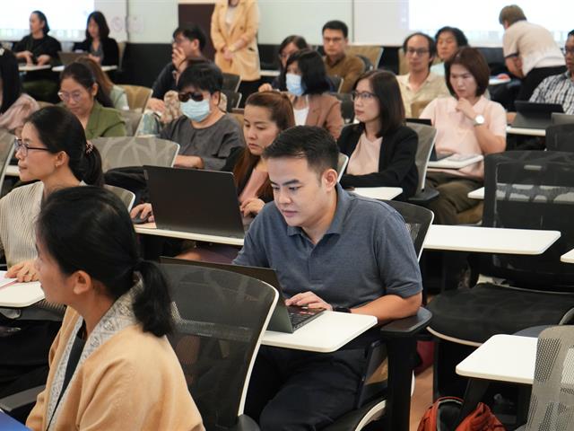 การใช้ AI เพื่อพัฒนาหลักสูตรให้ทันสมัย