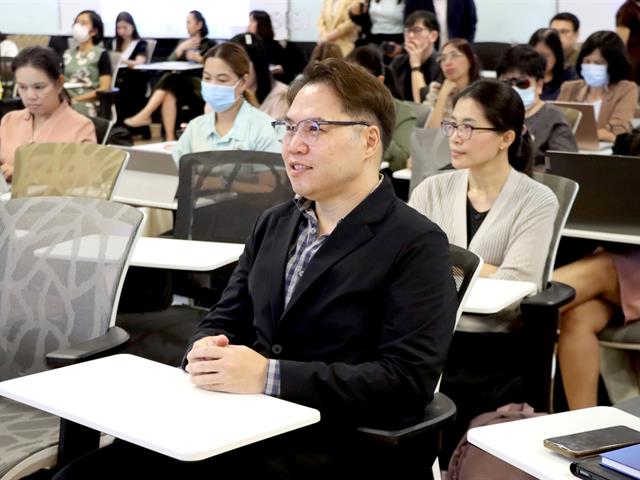 การใช้ AI เพื่อพัฒนาหลักสูตรให้ทันสมัย