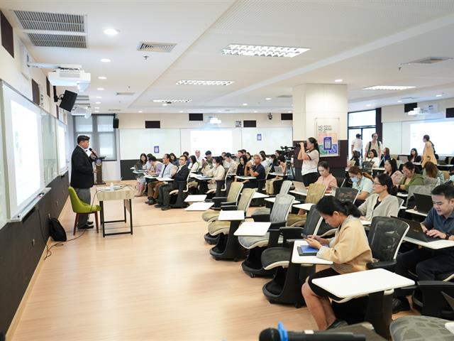 การใช้ AI เพื่อพัฒนาหลักสูตรให้ทันสมัย