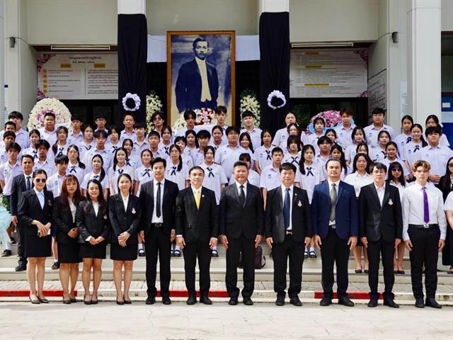 โรงเรียนสาธิตมหาวิทยาลัยพะเยา 