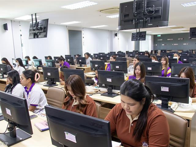 คณะศิลปศาสตร์ให้การต้อนรับ ดร.พิบูลย์ศักดิ์ ลครพล ศิลปินแห่งชาติ สาขาวรรณศิลป์ ในกิจกรรม "นักเขียนพบนักอ่านบนเส้นทางวรรณกรรมวิจารณ์”
