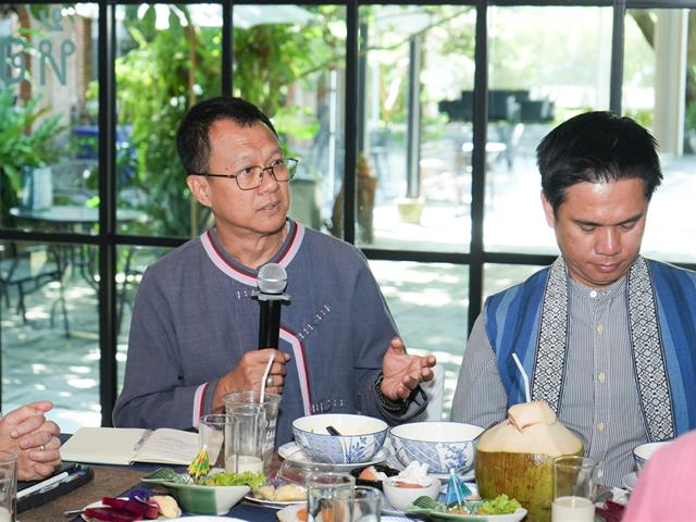 กิจกรรม “สภากาแฟสัญจร” พบปะบุคลากรสายสนับสนุน 