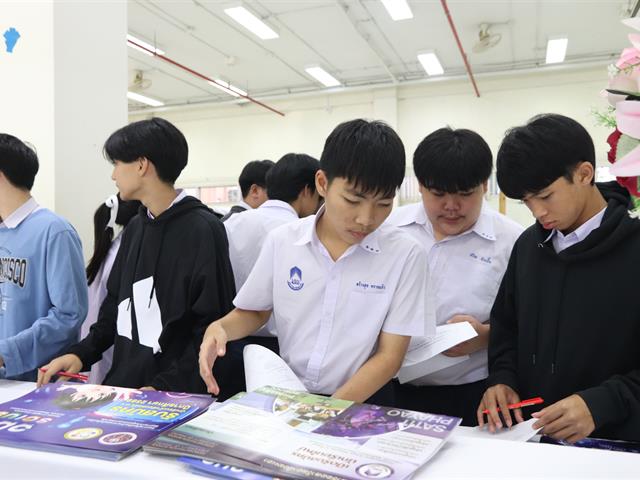 โรงเรียนสาธิตมหาวิทยาลัยพะเยา 